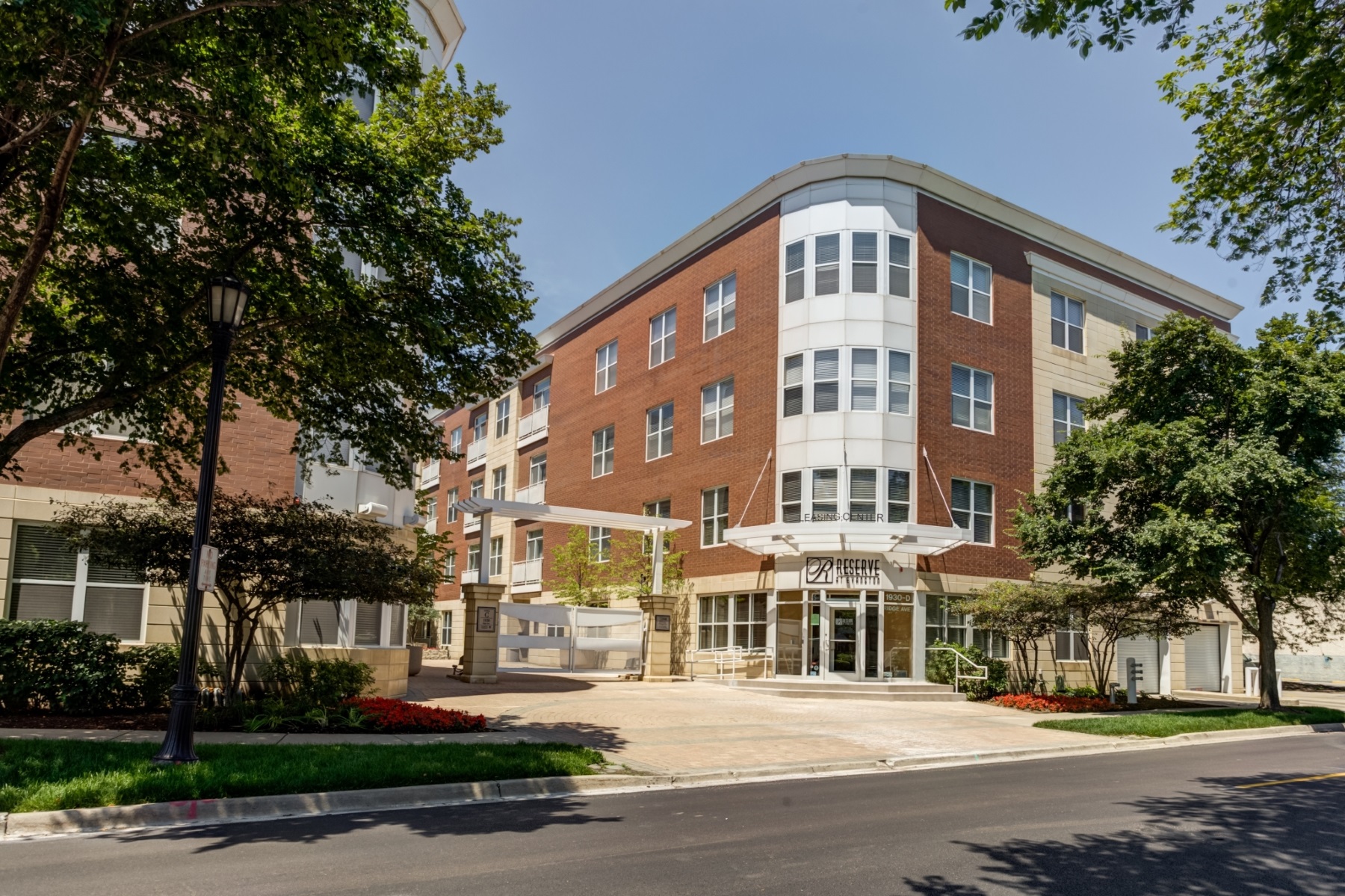 The Reserve Apartments in Evanston, IL